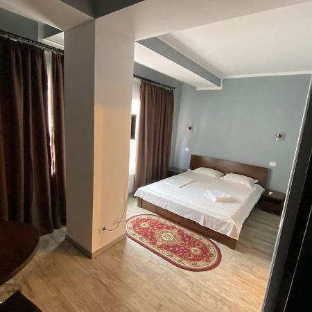 Ave Hotel Victoriei بوخارست المظهر الخارجي الصورة
