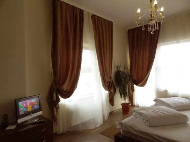 Ave Hotel Victoriei بوخارست الغرفة الصورة