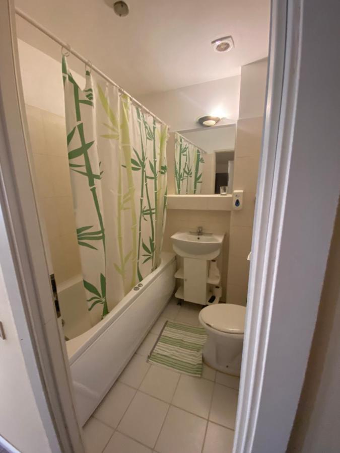 Ave Hotel Victoriei بوخارست المظهر الخارجي الصورة