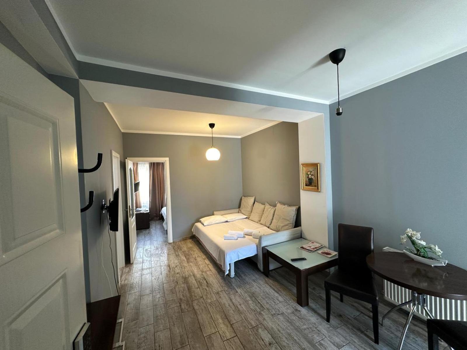 Ave Hotel Victoriei بوخارست المظهر الخارجي الصورة