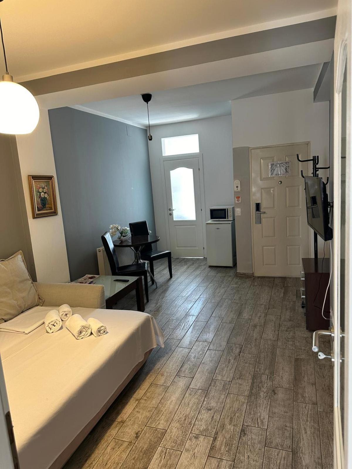 Ave Hotel Victoriei بوخارست المظهر الخارجي الصورة