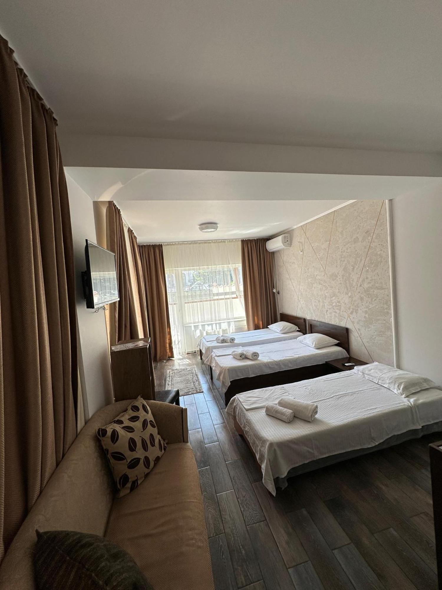 Ave Hotel Victoriei بوخارست المظهر الخارجي الصورة