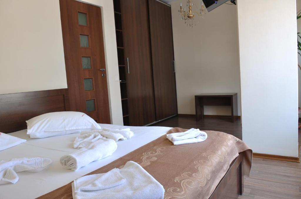 Ave Hotel Victoriei بوخارست المظهر الخارجي الصورة