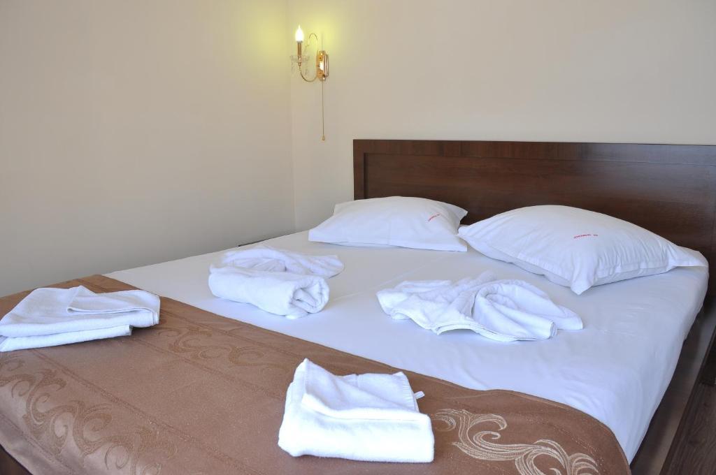 Ave Hotel Victoriei بوخارست المظهر الخارجي الصورة