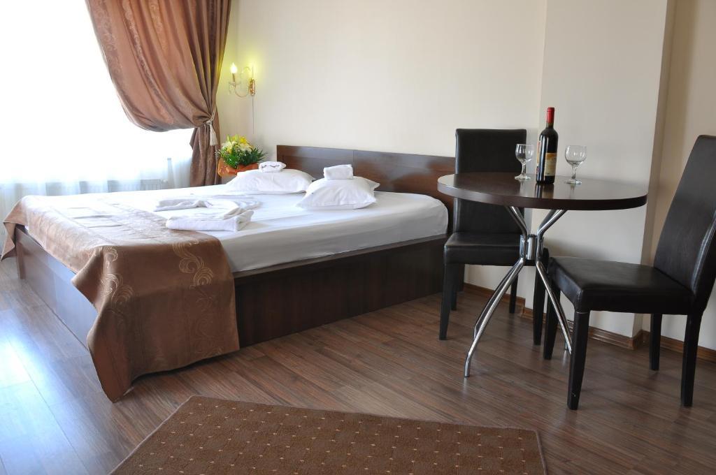 Ave Hotel Victoriei بوخارست المظهر الخارجي الصورة