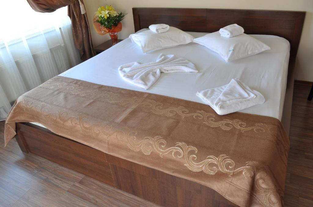 Ave Hotel Victoriei بوخارست المظهر الخارجي الصورة